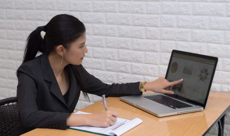 Aplikasi CRM