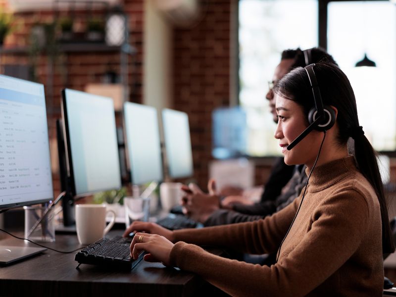 Tugas Customer Service